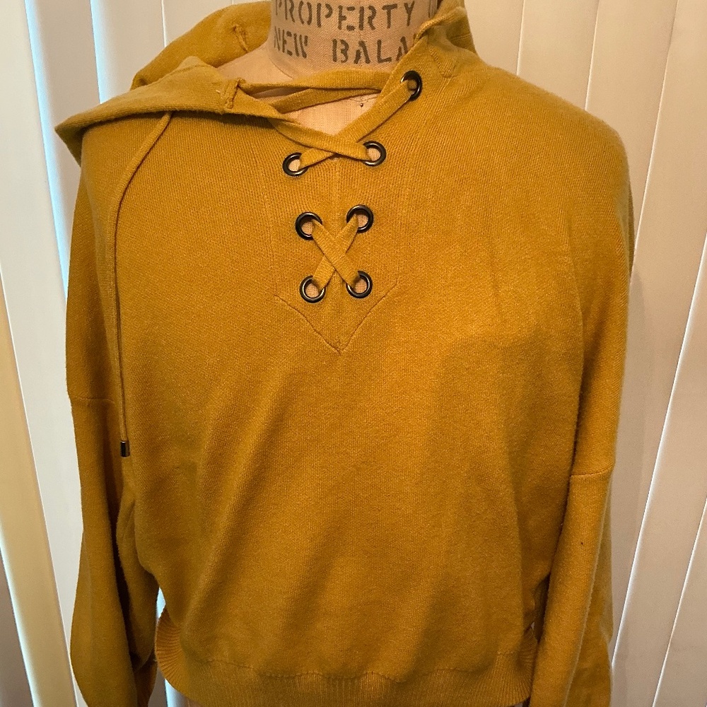 Philosophy woman republic hoodie size large